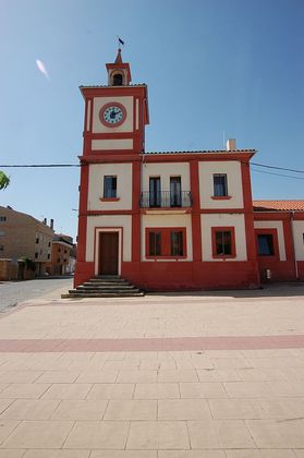 Foto 2 de Casa adossada en venda a Quintana Redonda de 6 habitacions amb terrassa i calefacció