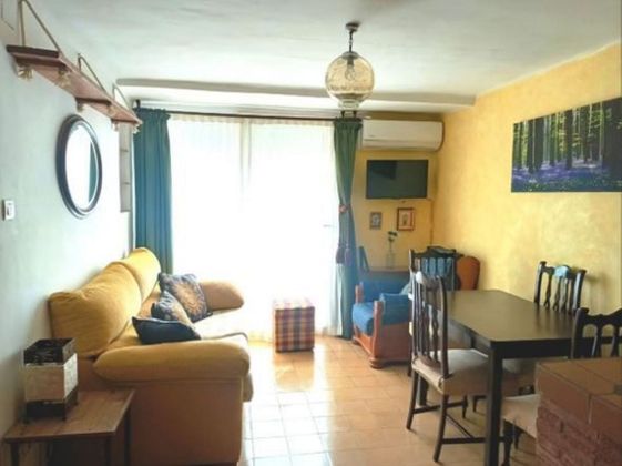 Foto 1 de Alquiler de piso en Barrio de Zaidín de 2 habitaciones con muebles y aire acondicionado