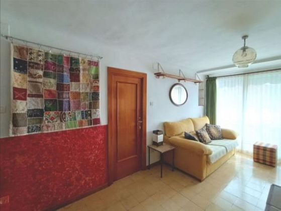 Foto 2 de Alquiler de piso en Barrio de Zaidín de 2 habitaciones con muebles y aire acondicionado