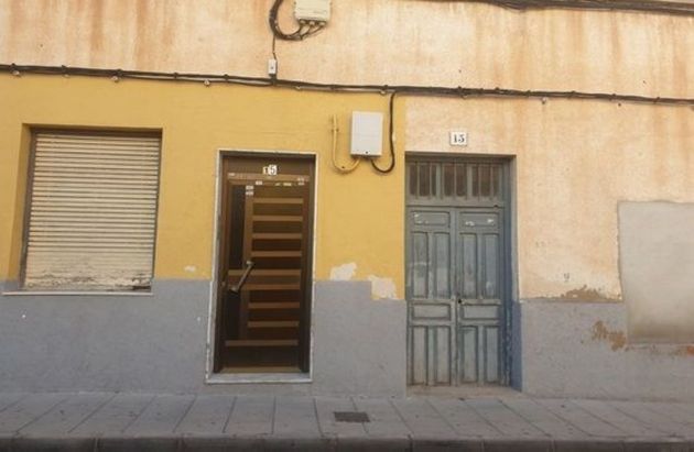 Foto 2 de Pis en venda a calle Pedro Amat de 3 habitacions i 89 m²