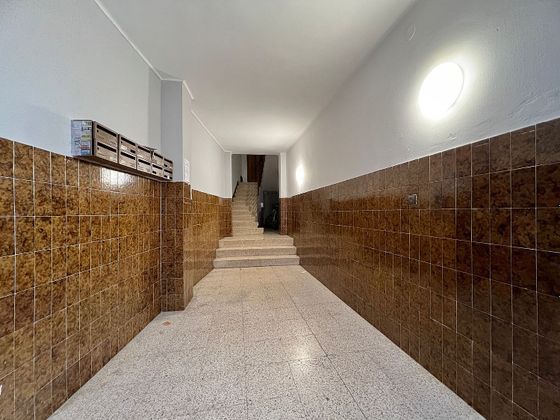 Foto 2 de Venta de piso en Constantí de 3 habitaciones con balcón