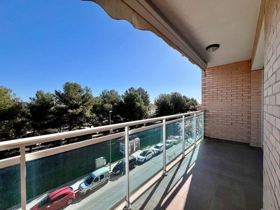 Foto 2 de Piso en venta en Migjorn de 3 habitaciones con terraza y piscina