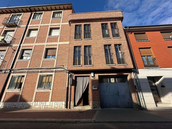 Foto 1 de Casa adossada en venda a Medina del Campo de 5 habitacions amb terrassa i garatge