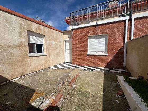 Foto 2 de Casa en venda a Villaverde de Medina de 3 habitacions amb terrassa i garatge