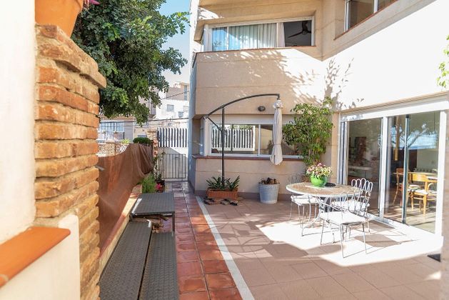 Foto 2 de Casa en venda a Singuerlín - Can Franquesa - Les Oliveres de 4 habitacions amb terrassa i jardí