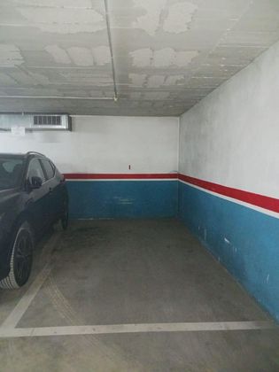 Foto 2 de Garaje en venta en Riu de 27 m²