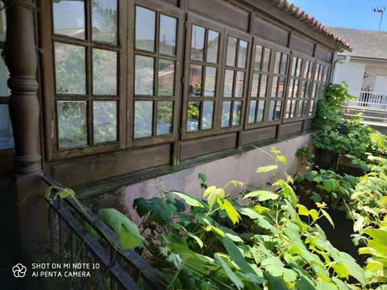 Foto 2 de Xalet en venda a Vilanova de Arousa de 3 habitacions amb terrassa i jardí