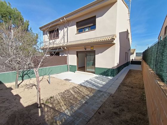 Foto 1 de Casa en venda a Carabaña de 4 habitacions amb garatge i jardí