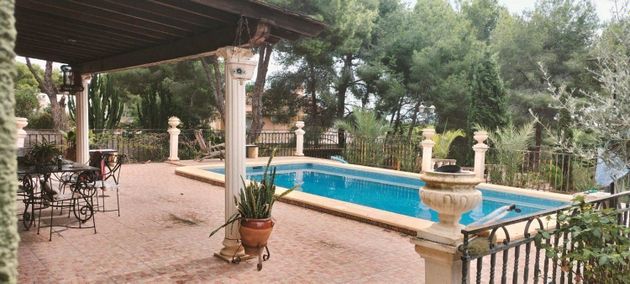 Foto 1 de Chalet en venta en Algorfa de 3 habitaciones con terraza y piscina
