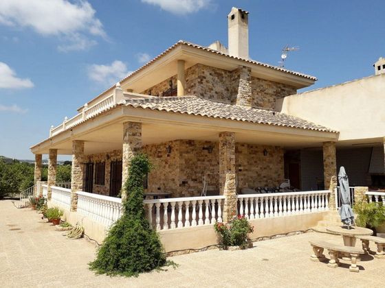 Foto 1 de Casa rural en venda a San Miguel de Salinas de 6 habitacions amb terrassa i piscina