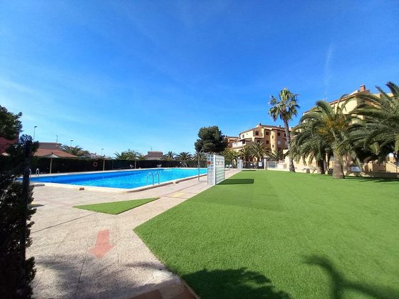 Foto 1 de Estudio en venta en Nueva Torrevieja - Aguas Nuevas con terraza y piscina