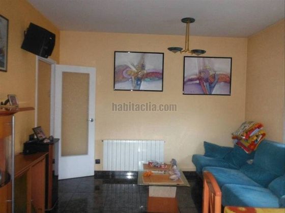 Foto 2 de Pis en venda a Artigas - Llefià de 3 habitacions amb terrassa i balcó