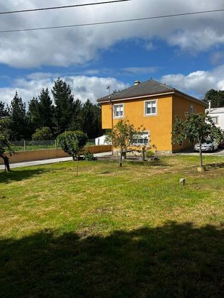Foto 1 de Xalet en venda a Guitiriz de 6 habitacions amb terrassa i jardí