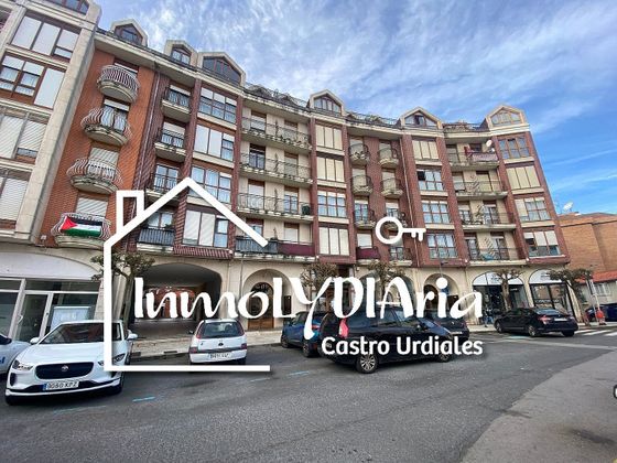 Foto 1 de Piso en venta en calle Aranzal de 3 habitaciones con terraza y balcón
