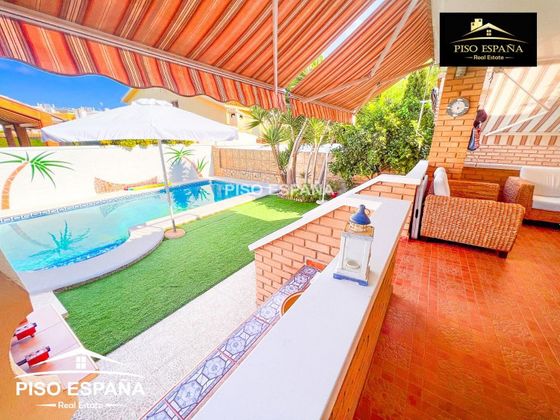 Foto 1 de Venta de chalet en Canet d´En Berenguer de 4 habitaciones con terraza y piscina