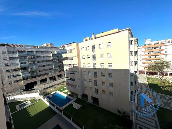Foto 2 de Venta de piso en Teatinos de 3 habitaciones con terraza y piscina