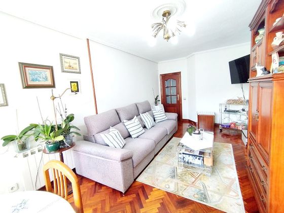 Foto 1 de Piso en venta en Alisal - Cazoña - San Román de 3 habitaciones con garaje