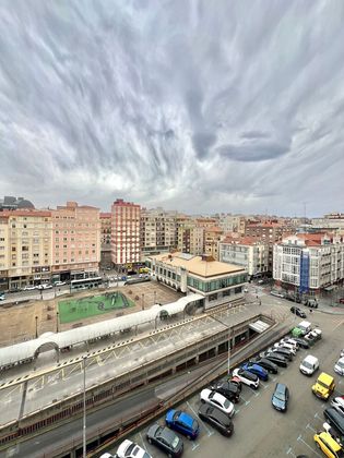 Foto 2 de Piso en venta en Castilla - Hermida de 5 habitaciones con balcón y calefacción