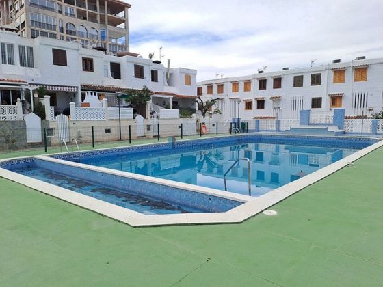 Foto 1 de Casa en venda a Curva - Heliópolis de 3 habitacions amb terrassa i piscina