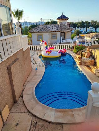 Foto 1 de Casa adossada en lloguer a Villamartín de 4 habitacions amb terrassa i piscina