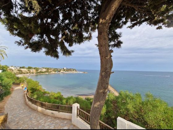 Foto 1 de Casa adossada en lloguer a Cabo Roig - La Zenia de 5 habitacions amb terrassa i piscina