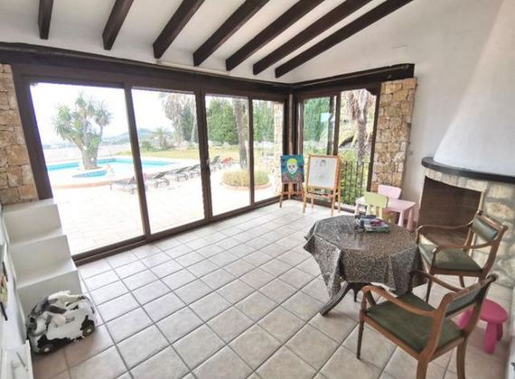 Foto 2 de Alquiler de casa adosada en Benissa de 5 habitaciones con terraza y piscina