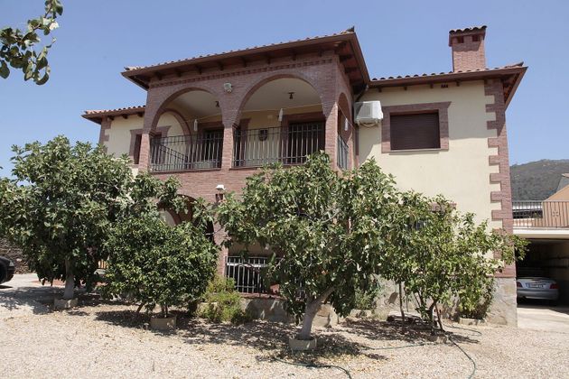 Foto 1 de Xalet en venda a Sevilleja de la Jara de 6 habitacions amb terrassa i jardí