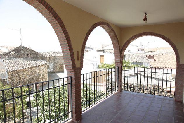 Foto 2 de Xalet en venda a Sevilleja de la Jara de 6 habitacions amb terrassa i jardí