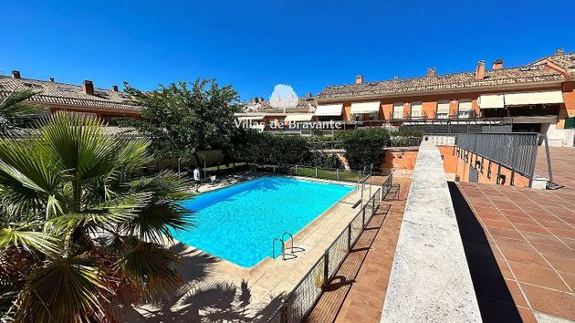 Foto 2 de Dúplex en venda a Villalba Pueblo de 5 habitacions amb terrassa i piscina