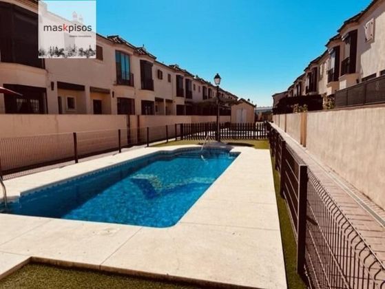Foto 1 de Casa en venta en Este-Delicias de 3 habitaciones con terraza y piscina