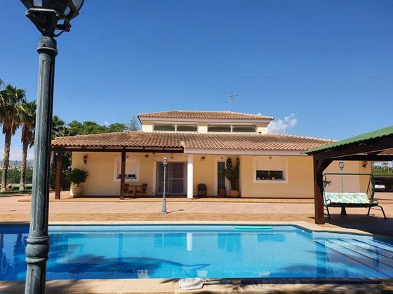 Foto 1 de Xalet en venda a Totana de 6 habitacions amb terrassa i piscina