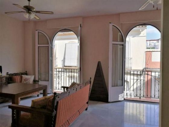 Foto 1 de Pis en venda a Morón de la Frontera de 2 habitacions amb balcó i aire acondicionat