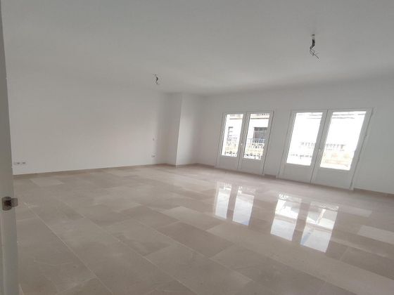 Foto 1 de Dúplex en venta en Morón de la Frontera de 4 habitaciones y 149 m²