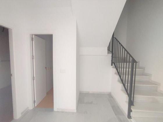 Foto 1 de Dúplex en venda a Morón de la Frontera de 3 habitacions i 102 m²