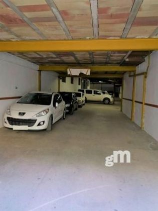 Foto 2 de Garaje en venta en Morón de la Frontera de 933 m²