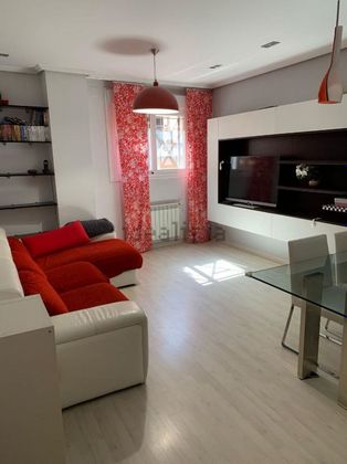 Foto 2 de Piso en venta en La Alhóndiga de 2 habitaciones con garaje y aire acondicionado