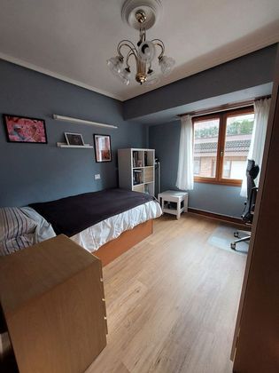Foto 1 de Venta de piso en Amorebieta-Etxano de 3 habitaciones y 70 m²