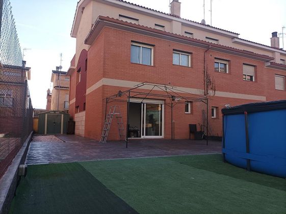 Foto 1 de Venta de casa en Hostalric de 4 habitaciones con terraza y garaje