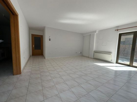 Foto 1 de Piso en venta en Escaldes, les de 2 habitaciones con terraza y garaje