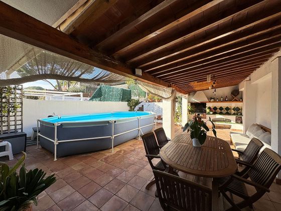 Foto 2 de Venta de casa en Mont-Ras de 5 habitaciones con terraza y piscina