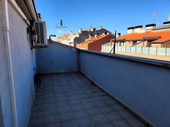 Foto 1 de Ático en venta en Sant Pere de 3 habitaciones con terraza y balcón
