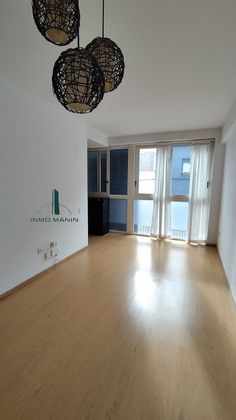 Foto 2 de Piso en venta en Poble Nou - Zona Esportiva de 3 habitaciones con terraza y aire acondicionado