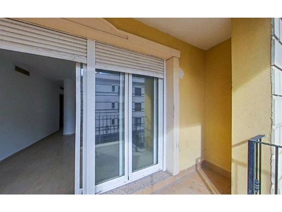 Foto 2 de Piso en venta en Cobatillas de 4 habitaciones con garaje y balcón