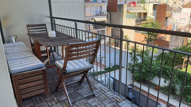Foto 2 de Àtic en venda a Ca n'Aurell de 3 habitacions amb terrassa i balcó