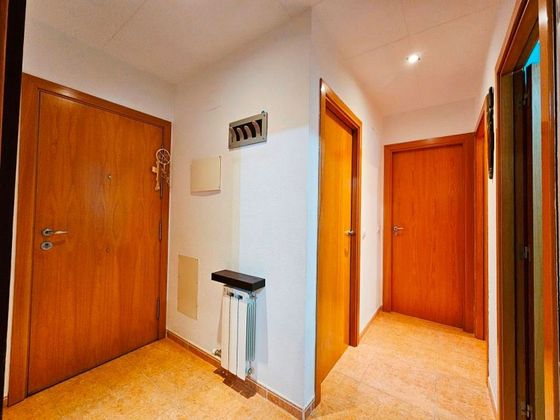 Foto 2 de Pis en venda a Rieral - Can Sabata de 2 habitacions amb piscina i garatge