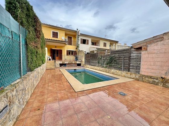 Foto 1 de Alquiler de casa adosada en Mancor de la Vall de 4 habitaciones con terraza y piscina