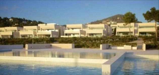 Foto 1 de Chalet en venta en Marina Botafoc - Platja de Talamanca de 5 habitaciones con terraza y piscina