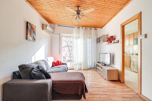 Foto 1 de Venta de piso en Poble Nou - Torreromeu - Can Roqueta de 3 habitaciones con garaje y calefacción