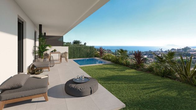 Foto 1 de Casa adossada en venda a Chullera de 2 habitacions amb terrassa i piscina