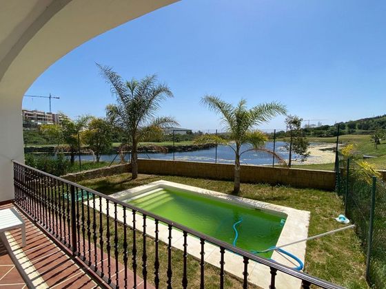 Foto 1 de Xalet en venda a urbanización Sup de 4 habitacions amb terrassa i piscina